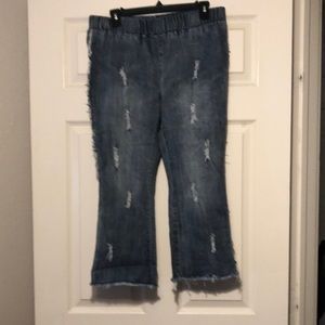 ARareBird Boutique Capris SzM/L Runs Small